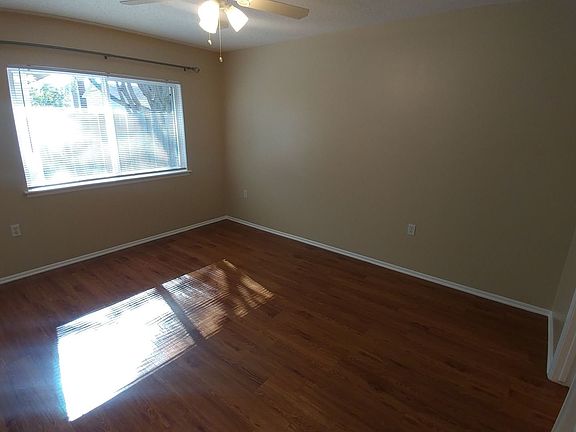 5th image of 9628 Ivy Bend St