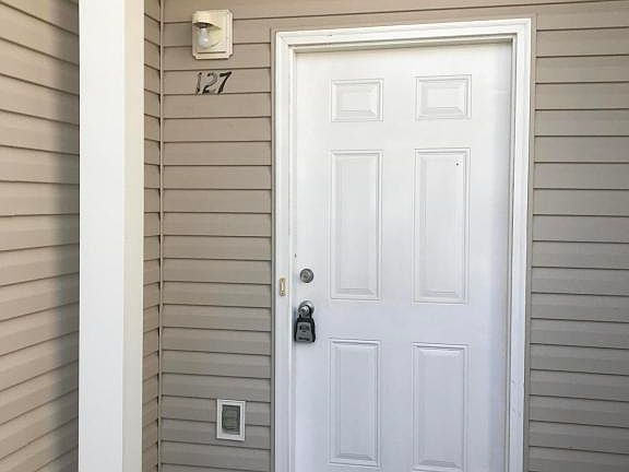 2nd image of 127 Farrah Ave