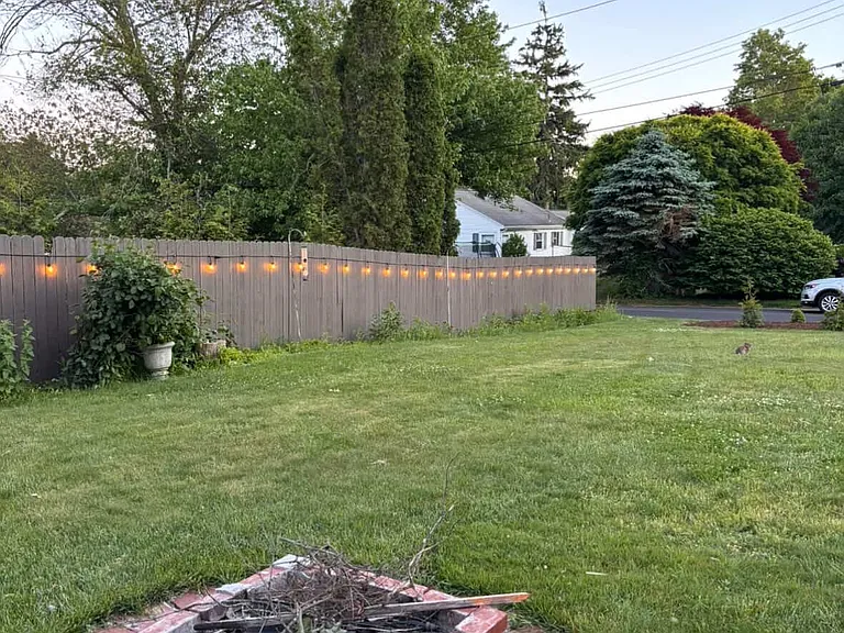51 Pleasant St — Photo 31