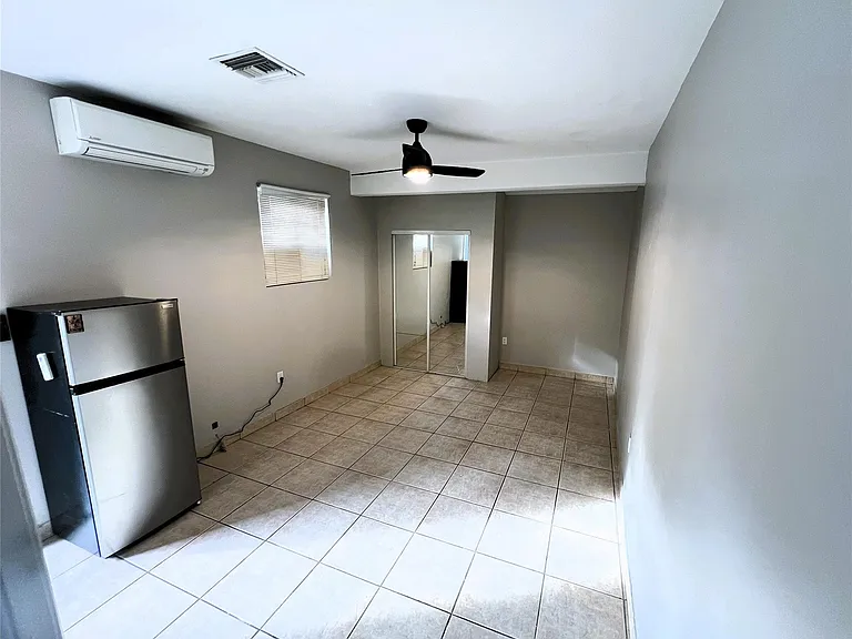 2726 Adams St #3 — Photo 4