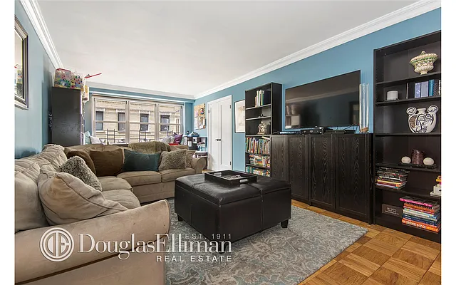 Sold by Douglas Elliman | media 18