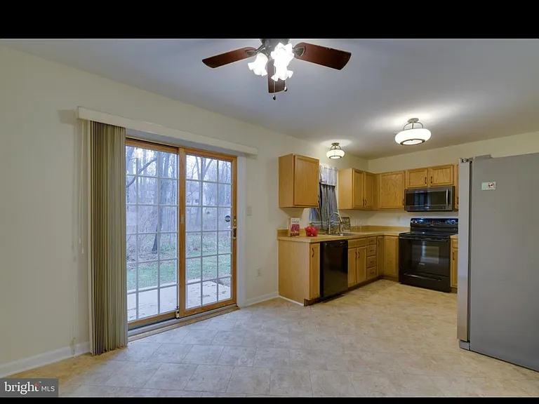 15 Deep Hollow Ln — Photo 7