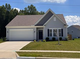 494 Wagon Ave, Pataskala, OH 43062