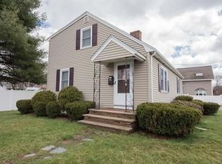 60 Lynn St, Peabody, MA 01960