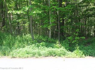 Bailor Rd, Moscow, PA 18444