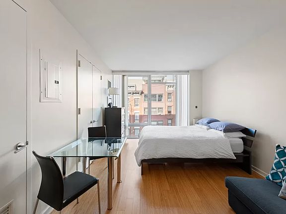 5th image of 350 W 53rd St APT 4E