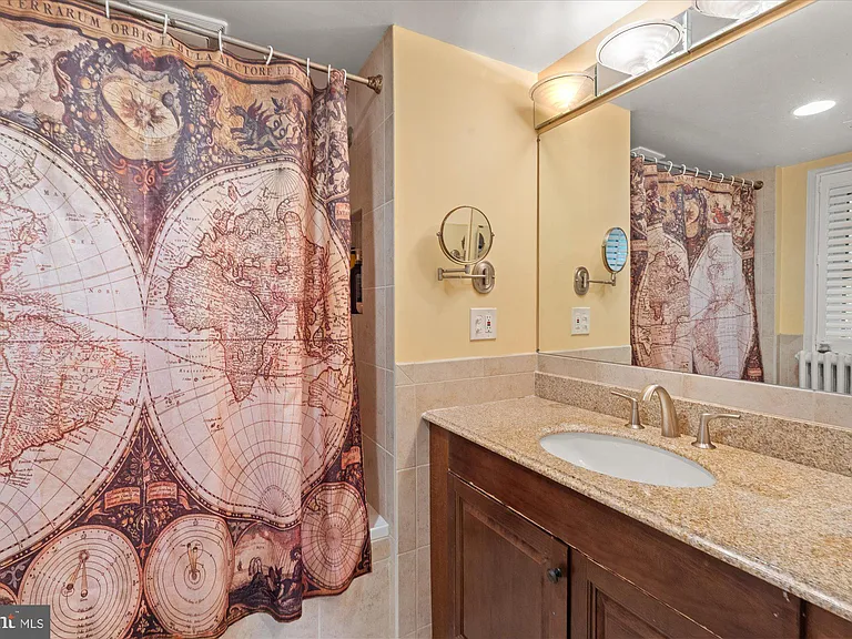4613 Langdrum Ln — Photo 15