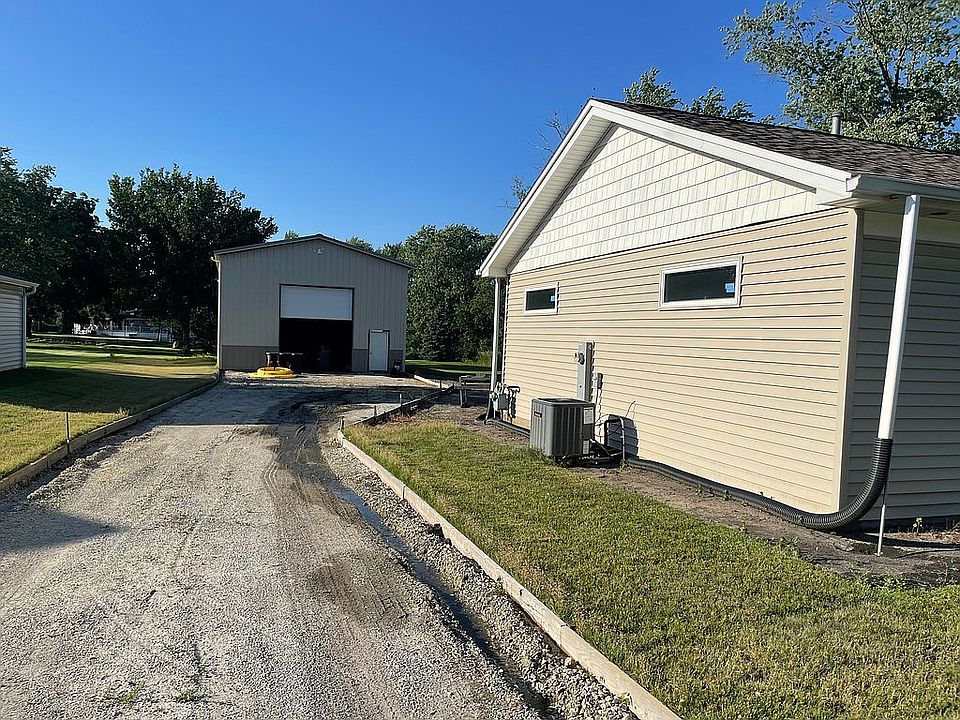 2nd image of 11502 W 194th St