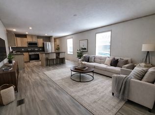 3510 N 9th St #167, Carter Lake, IA 51510