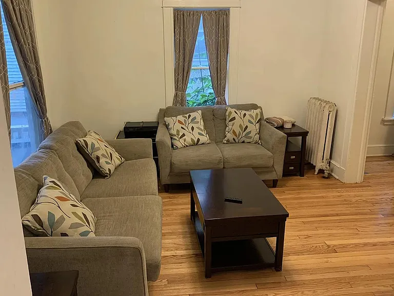 136 Chapin St — Photo 8