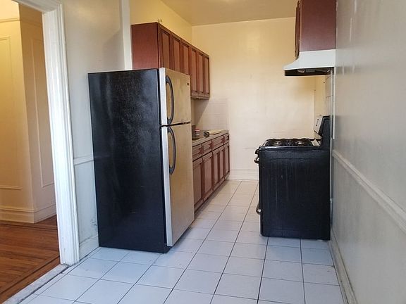 2nd image of 350 Empire Blvd APT 5H