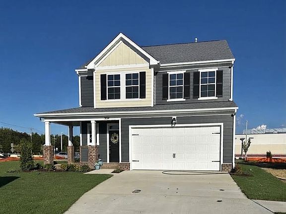 2nd image of 334 Station Dr