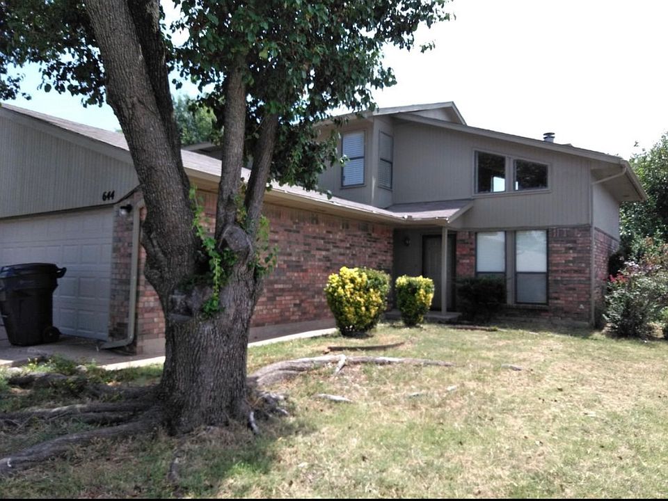 1st image of 644 NW 121st St #1