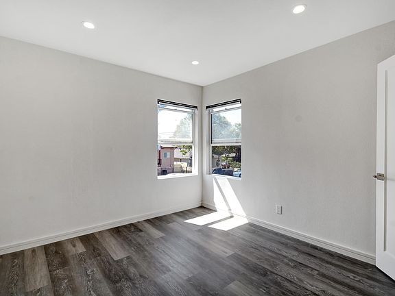 5th image of 535 Cedar St