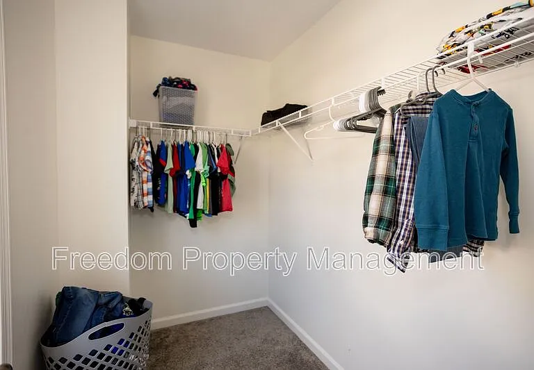 2425 Morgans Point Dr — Photo 41