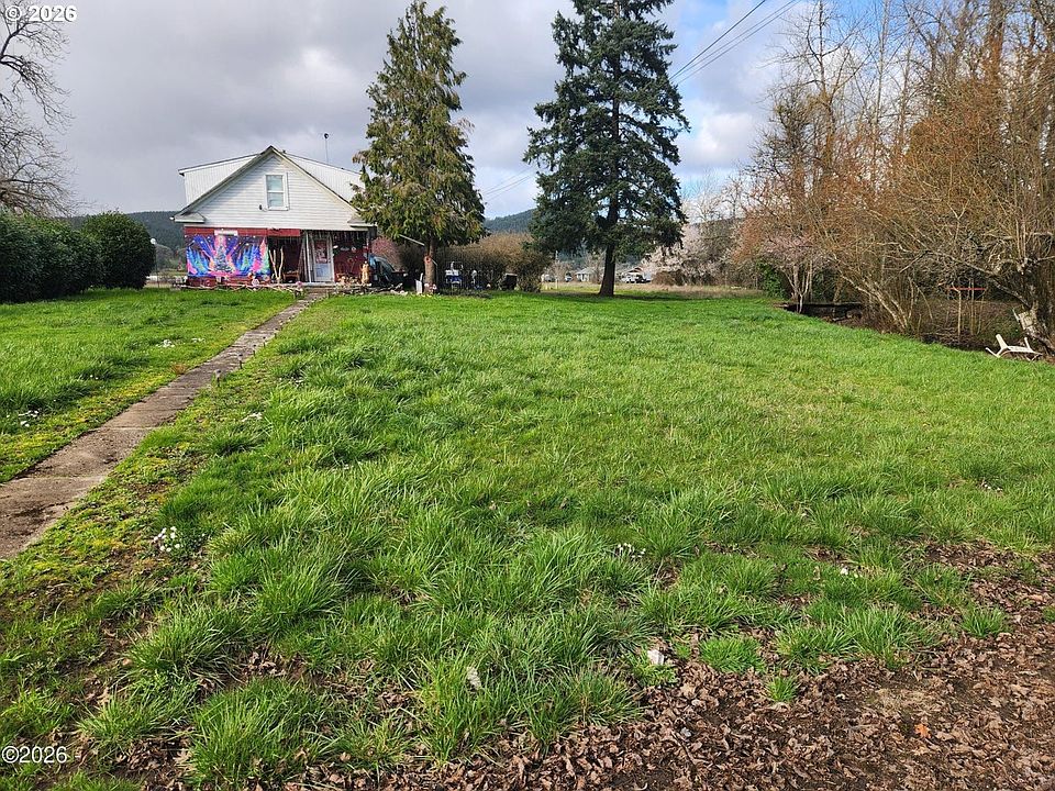1st image of 819 W Main St