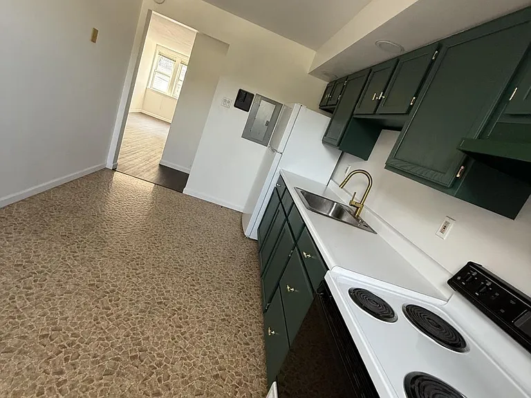 132 E Main St #3A — Photo 3