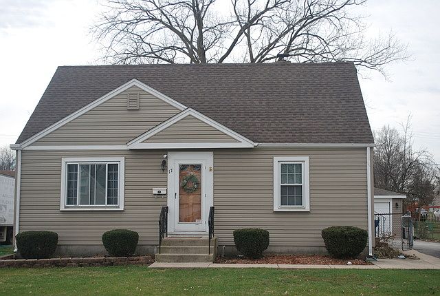 1st image of 17 Hayes Dr