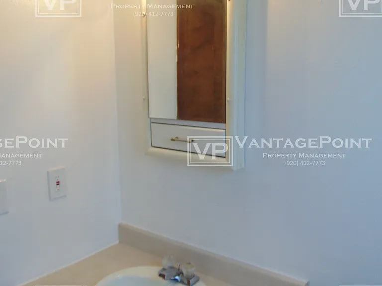 2126 Libal St — Photo 6