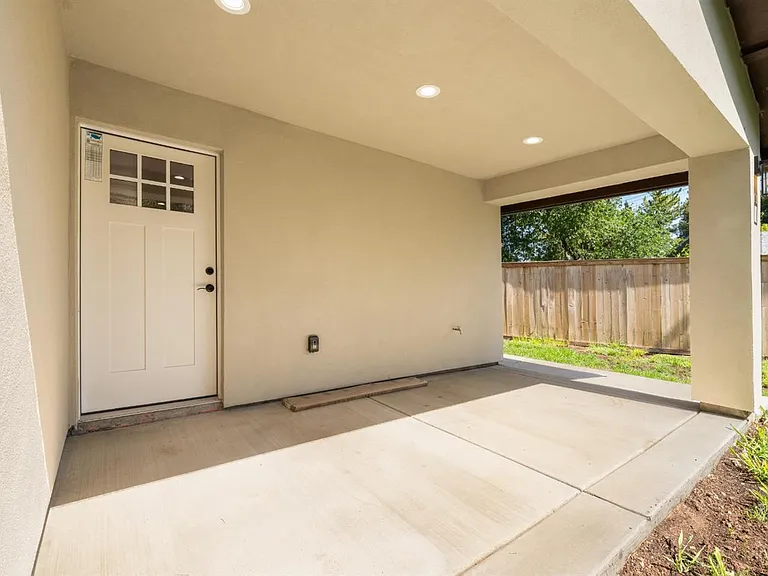 6122 Friendly Ct — Photo 20