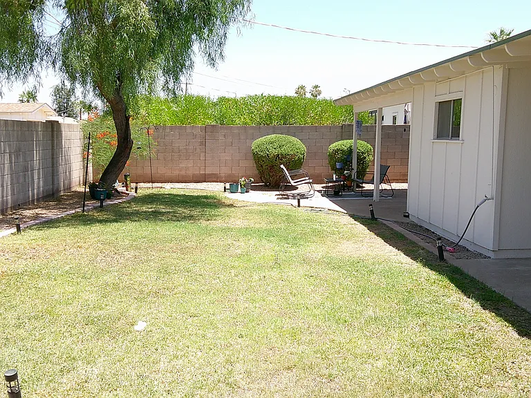 8608 E Highland Ave — Photo 22