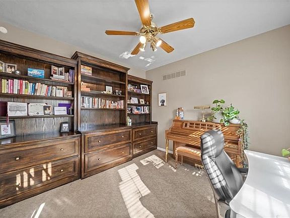5th image of 5808 NE Coral Dr