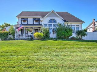 2 Steiner Ct, Sayreville, NJ 08872