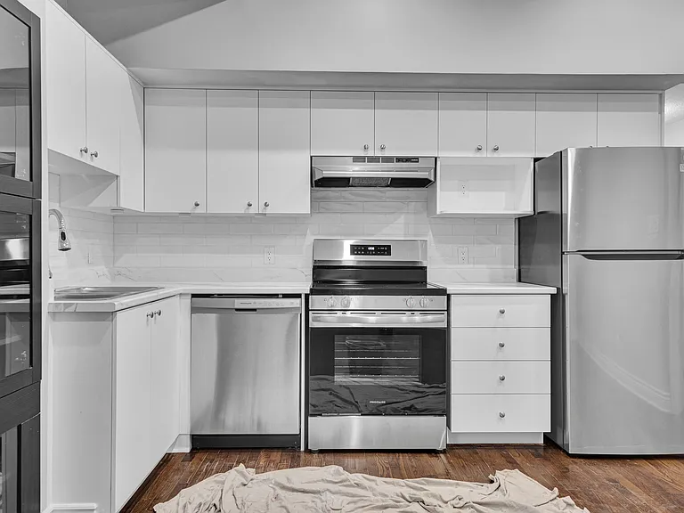 265 Carruthers Ave #202 — Photo 1