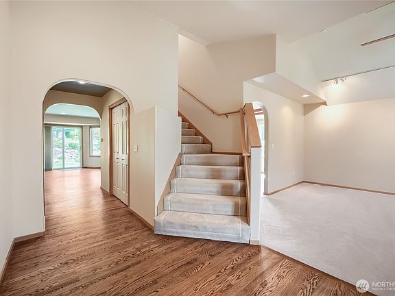 3rd image of 5018 S 279th Street