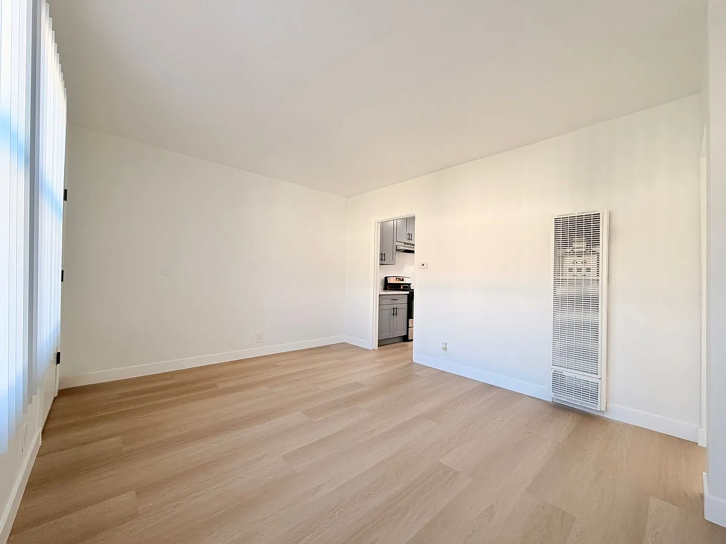 3600 W. 63rd St — Photo 3