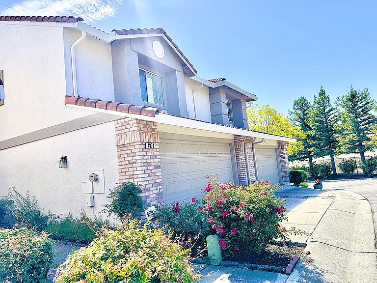 4378 Conejo Dr — Photo 2