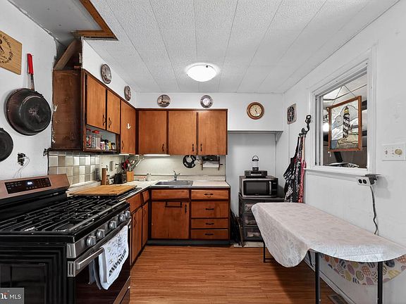 3rd image of 638 Miami Rd