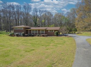 373 Pine Valley Dr, Royston, GA 30662