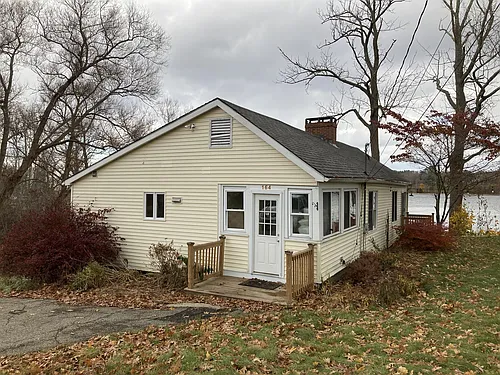 164 Shattuck Way Photo 1