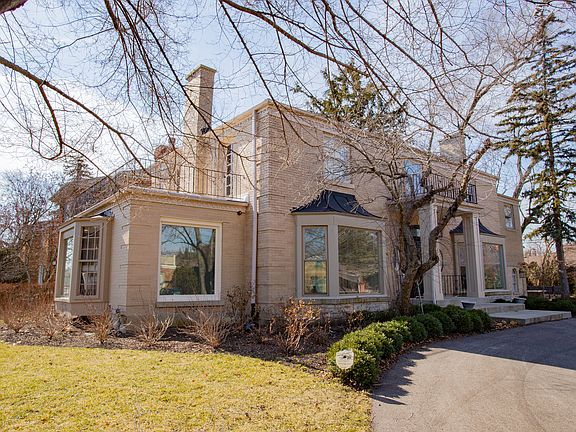 2nd image of 6556 N Drake Ave