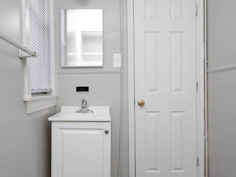 Oaklee Village Apartments — Photo 90