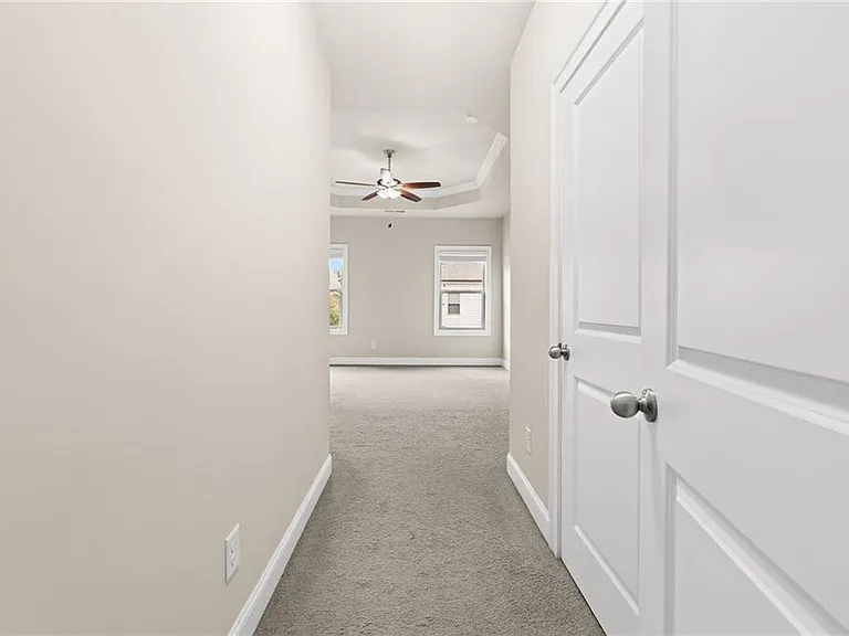 205 Bedford Aly — Photo 23