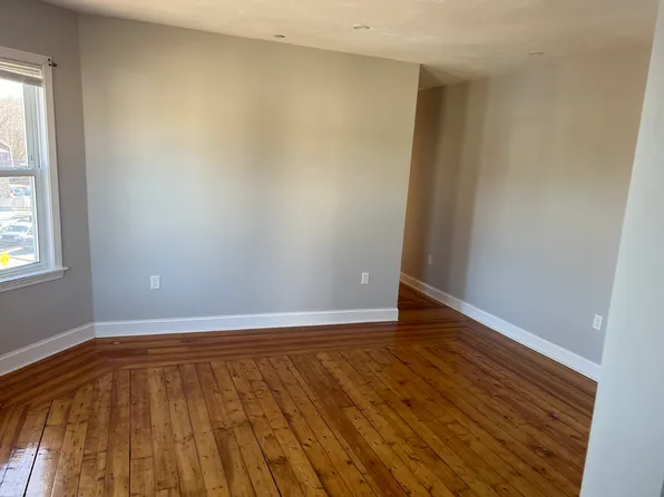 920 Crescent St #3, Brockton, MA 02302