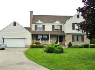 204 Greenbriar Dr, Cranberry Township, PA 16066
