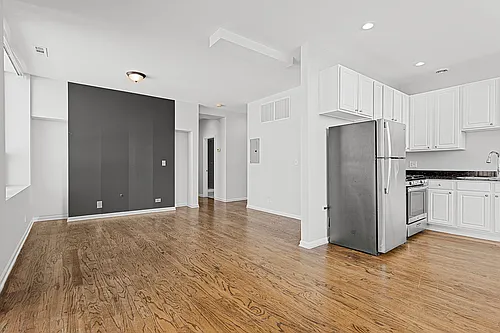 Floor plan 411