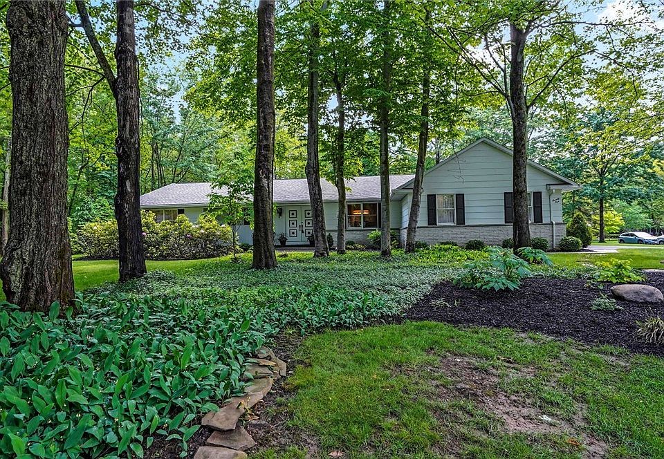 1st image of 75 Scattertree Ln