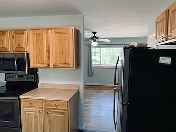 903 W Monroe St — Photo 11