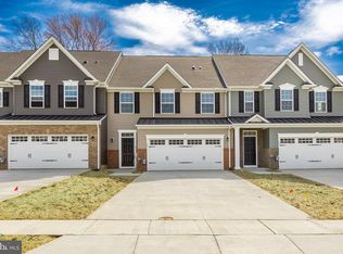 126 Hidden Acres Ln, Moorestown, NJ 08057