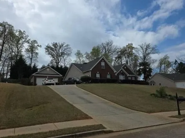 157 Melrose Creek Dr, Stockbridge, GA 30281