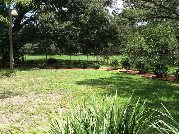 4th image of 9419 Forest Hills Dr
