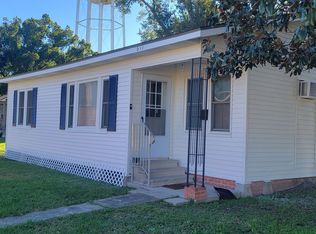 611 American Legion Dr, Rayne, LA 70578