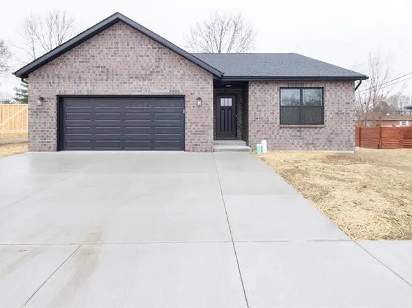 6 Steele Dr, Granite City, IL 62040