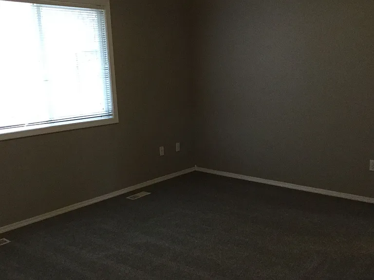 861 N Callahan Ave — Photo 7