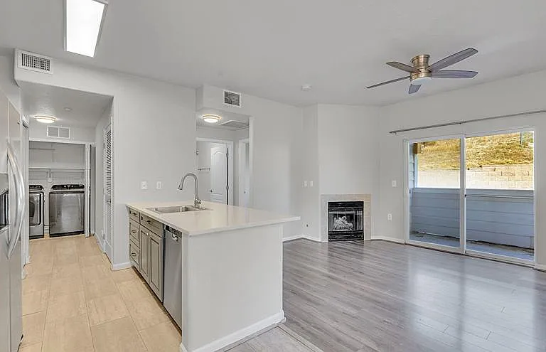5534 Lewis St #101 — Photo 2
