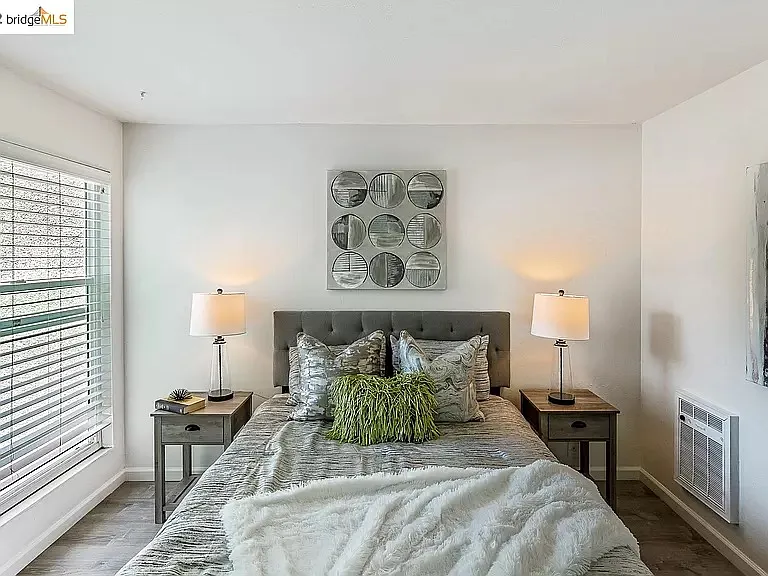 150 Pearl St #223 — Photo 11
